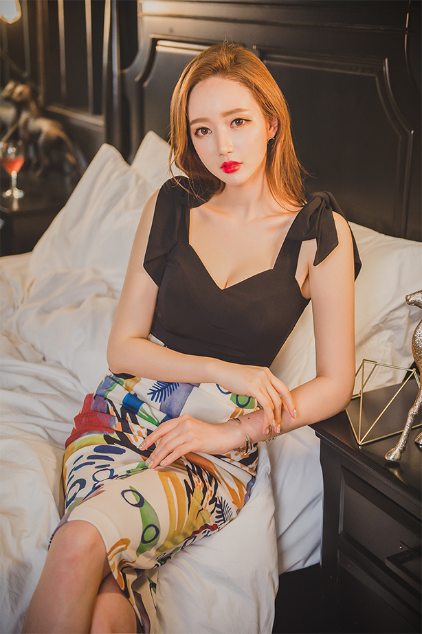 性感美模丝袜美腿诱惑自拍图片