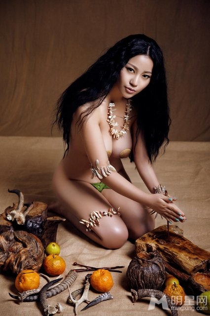 女神苏梓玲疯狂原始火辣写真图片