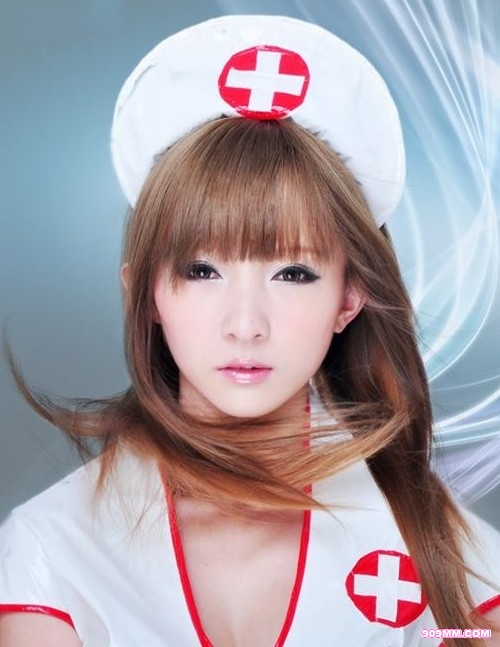 卡哇伊女孩装扮甜美性感小护士图片