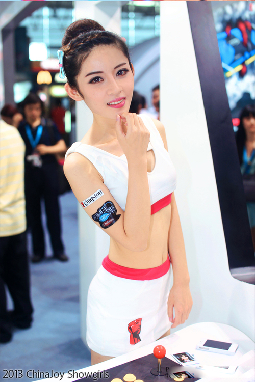 中国大陆内蒙古女演员韩一菲裸妆照诱惑迷人图片