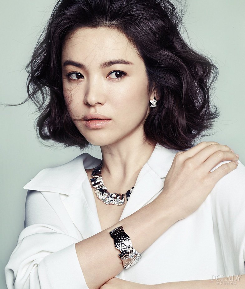 高清日本东京美女“小苍井空”性感童颜写真图片图片