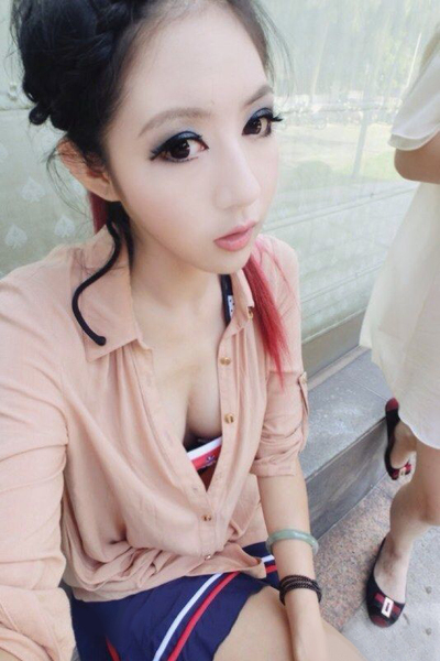 可爱女孩Chinajoy展上百媚千娇的ShowGirl图片