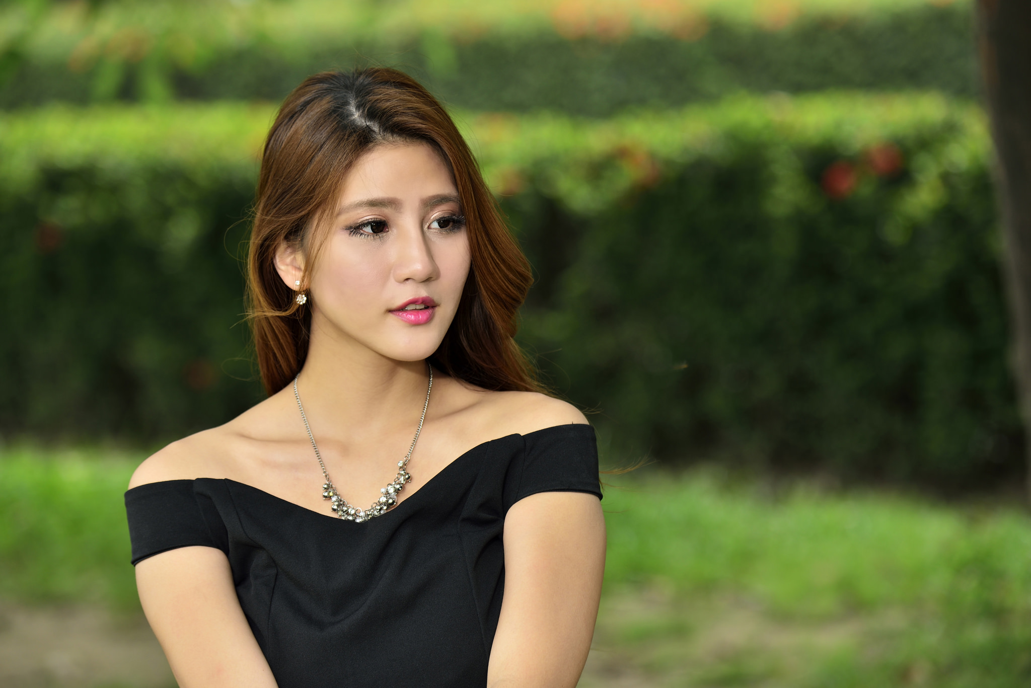 高清中国内地美女皮衣诱惑性感李颖芝机车造型帅气迷人车模美女图图片