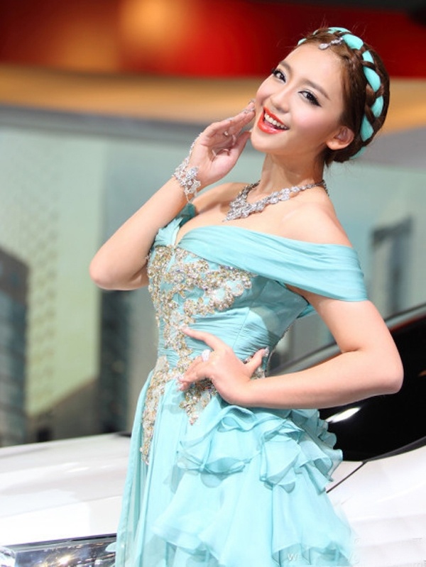 中国内地女演员嫩模曹阳私房性感写真图片