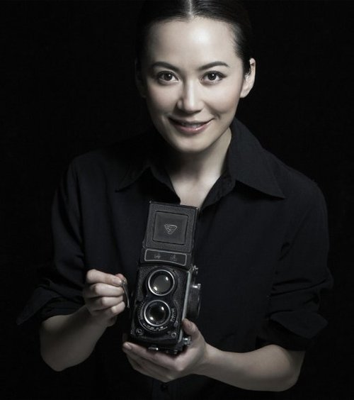 高清陕西省延安美女F杯潘春春蕾丝裙呼之欲出图片