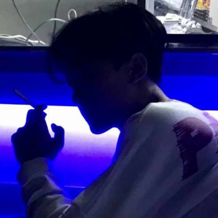 从小生变硬汉的男星图片