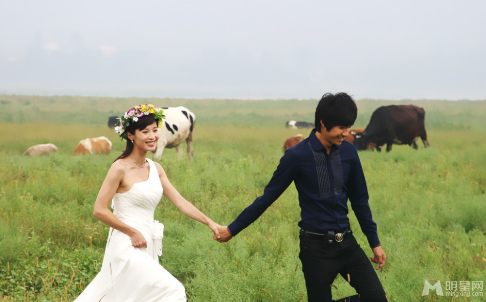 袁弘张歆艺婚纱照图片 浪漫纯真又甜蜜图片
