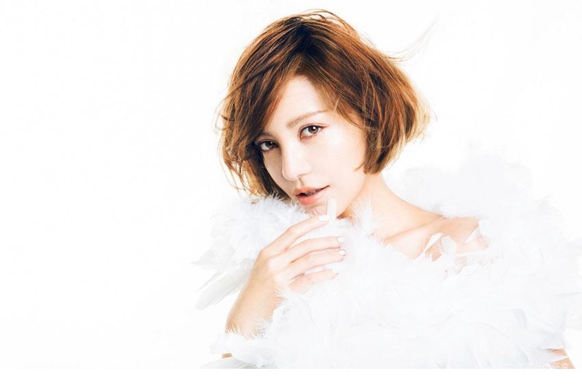 美女湿身图片