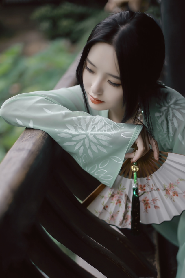 童颜美女诱惑迷人性感写真图片