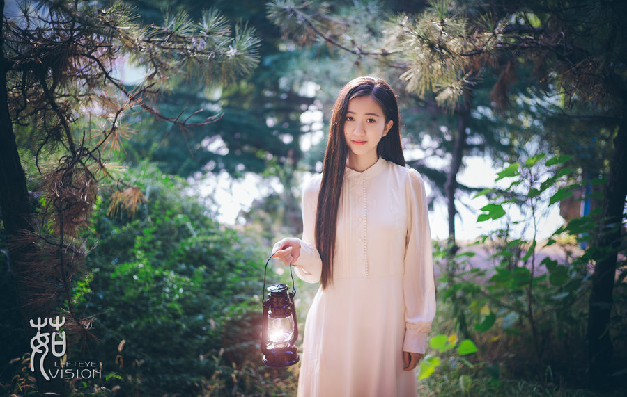 杜若溪冰雪女神完美婚纱女神露性感写真图片