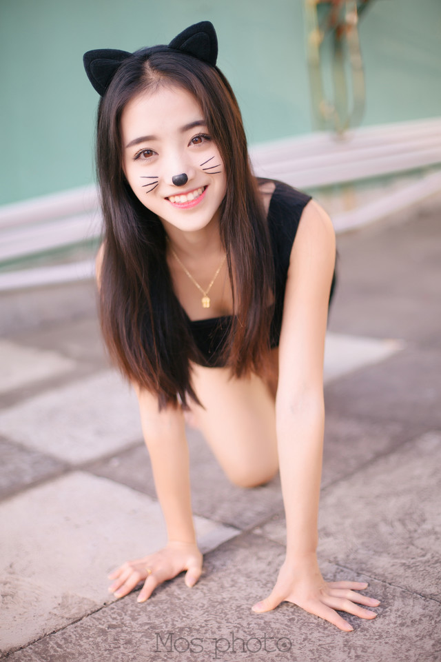 杜若溪冰雪女神完美婚纱女神露性感写真图片