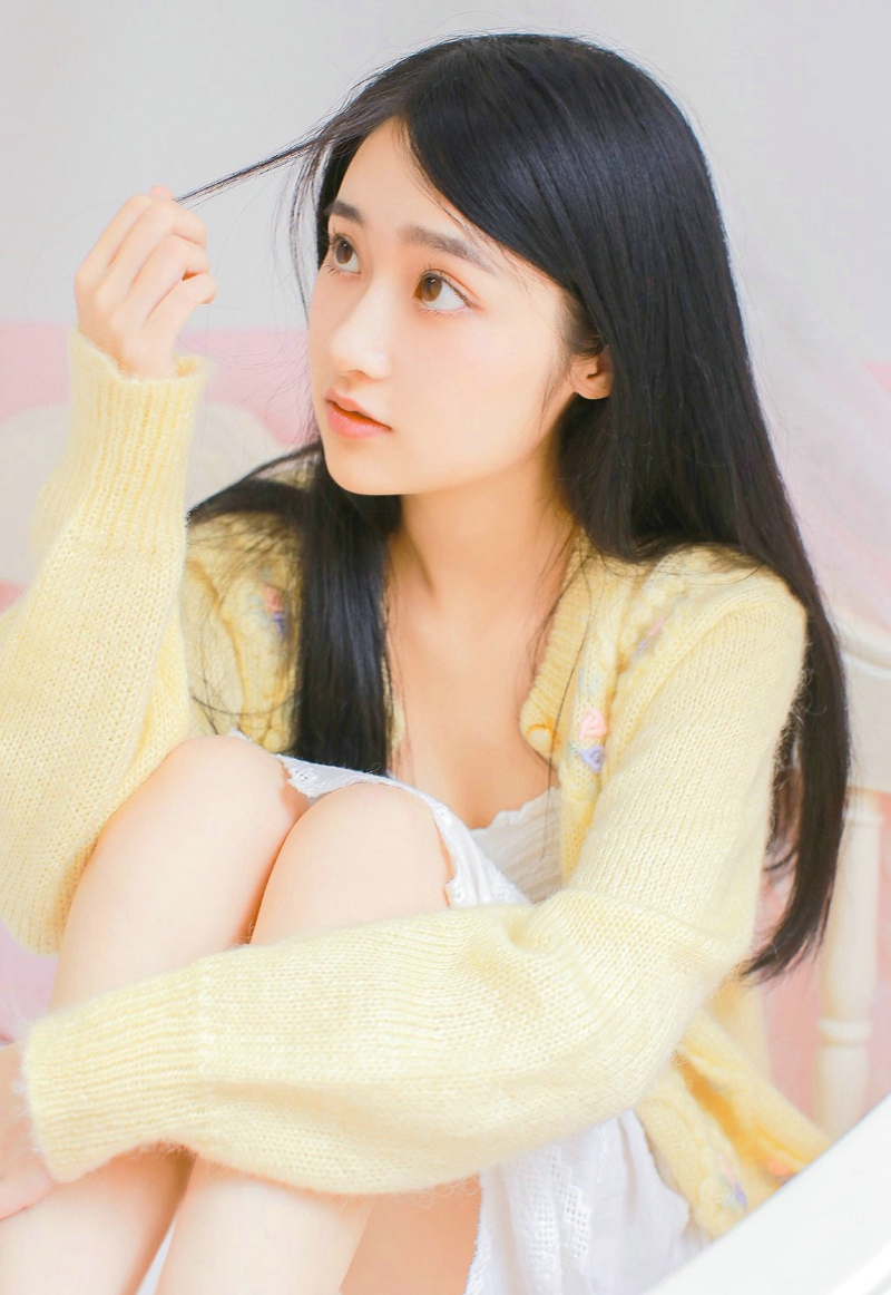 日系学生妹 金发学生装mm校园写真图片