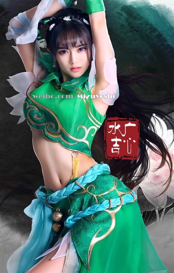 运动装美女图片