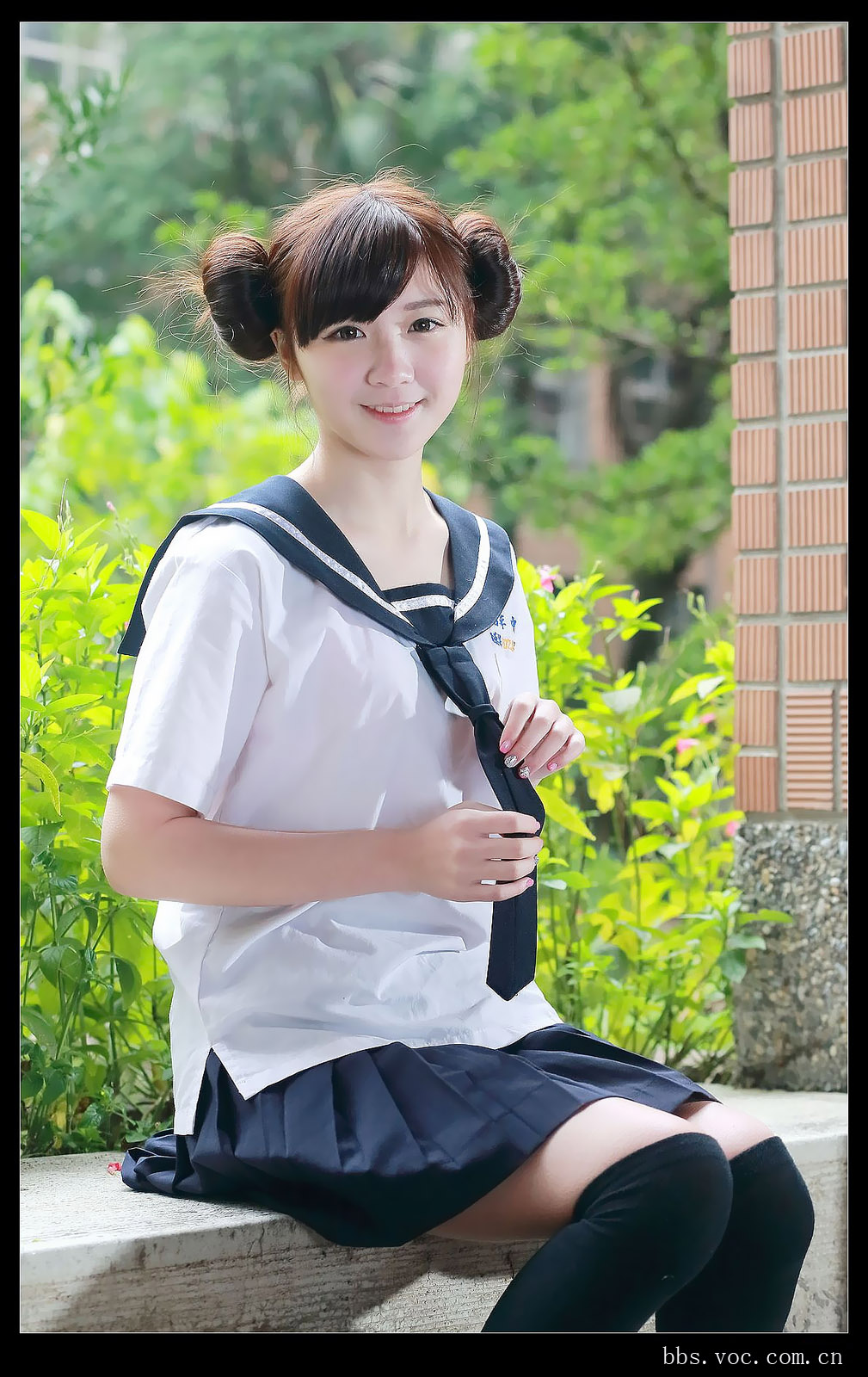 超像林志玲的美丽校花 甜美校服装写真图片