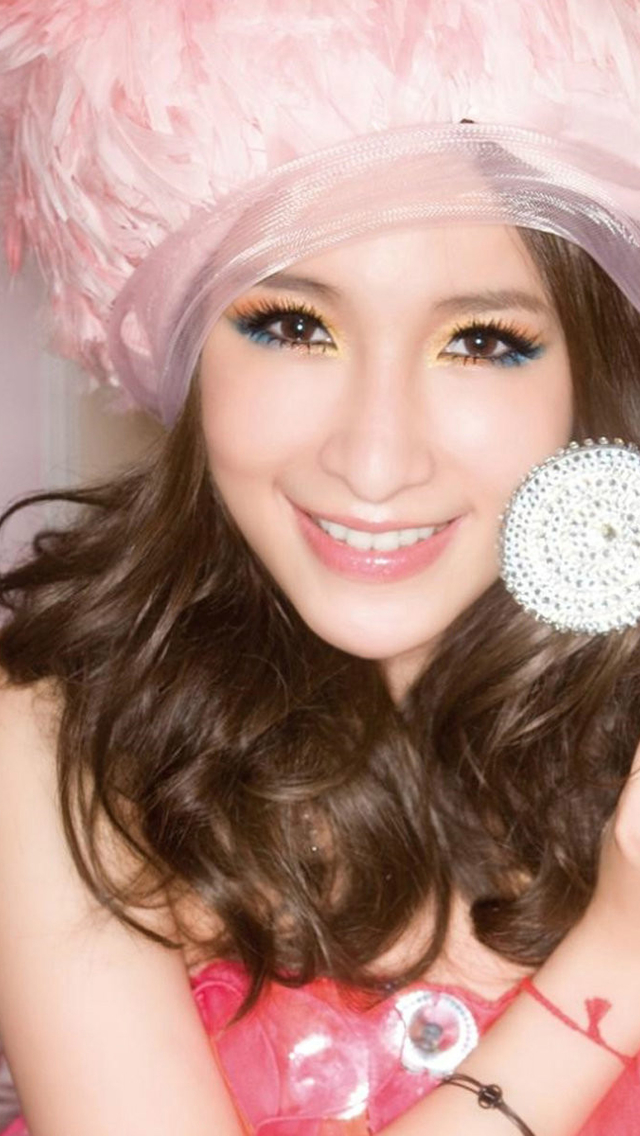 华语人气女歌手萧亚轩写真图片图片