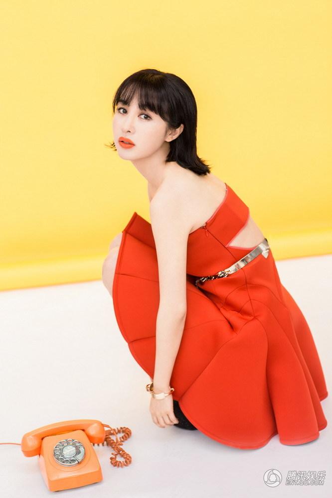 花儿与少年李菲儿青春派唯美时尚写真图片