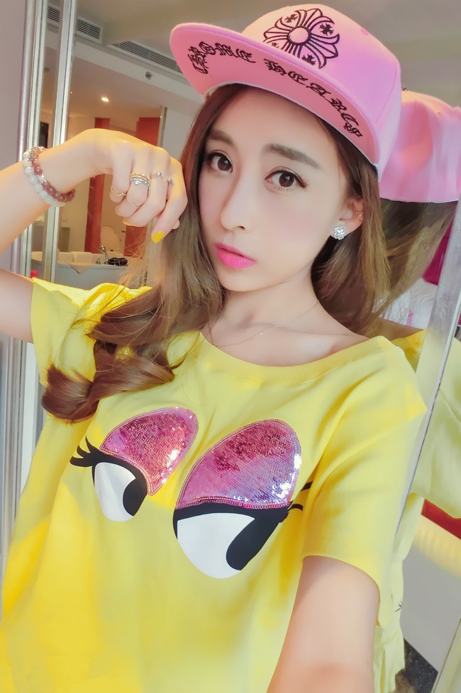 非主流个性大眼美女性感无敌极致电眼诱惑自拍照图片图片