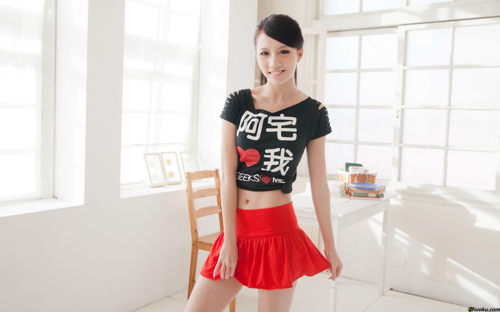 _高清澳门，平面模特美女林采缇-女帝蛇姬性感高清写真手机壁纸图片