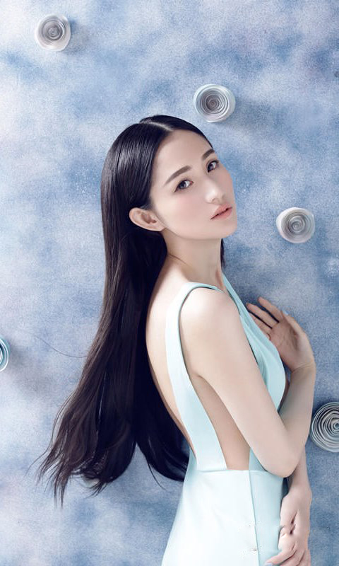 华语影视艺人，歌手、模特香港“3D女神”蓝燕出水芙蓉图片