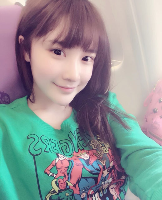 高清中国内地辽宁省沈阳女演员戴燕妮酷美时尚写真图片图片