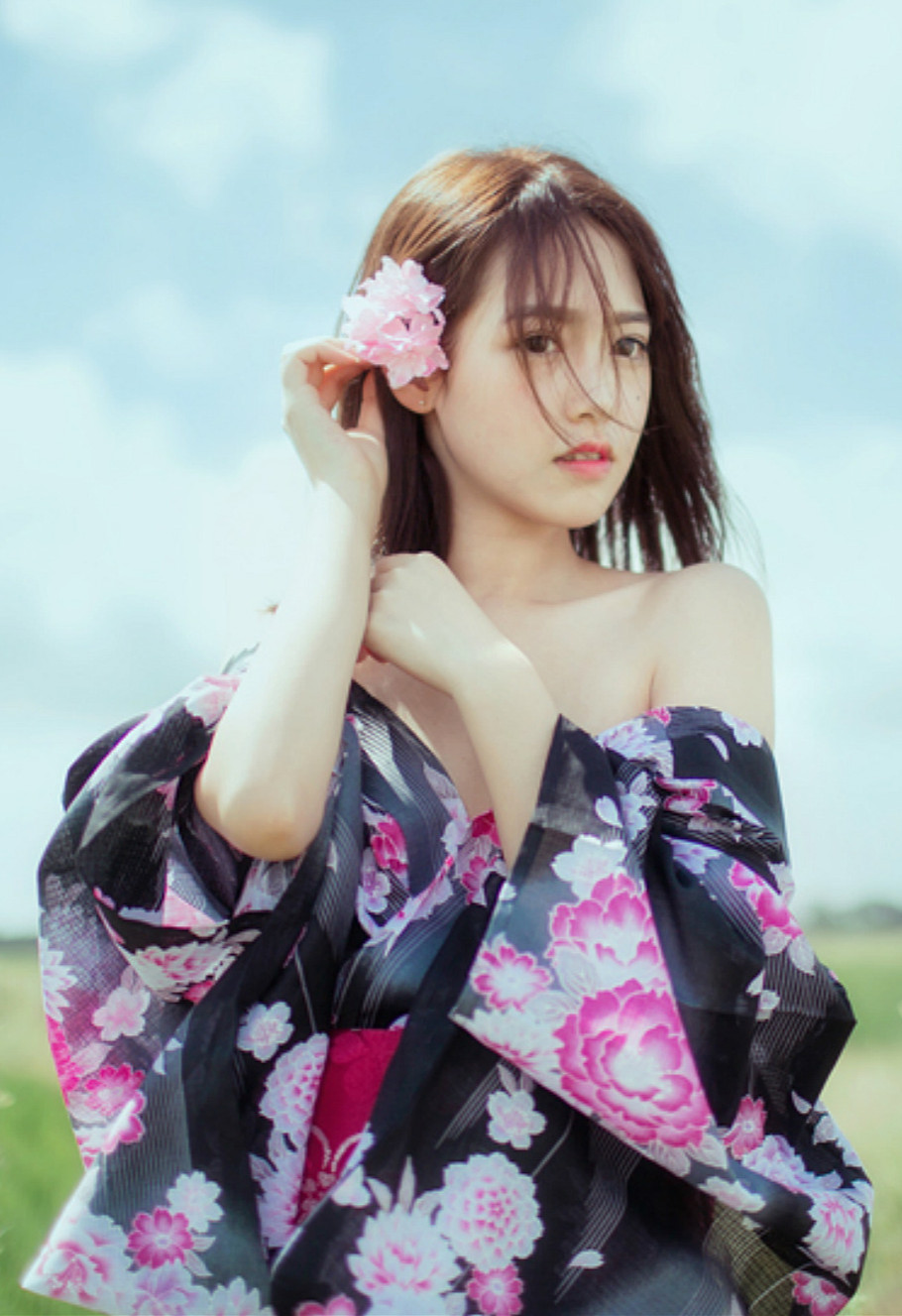 小清新养眼美女唯美和服小露香肩诱惑写真(二)图片