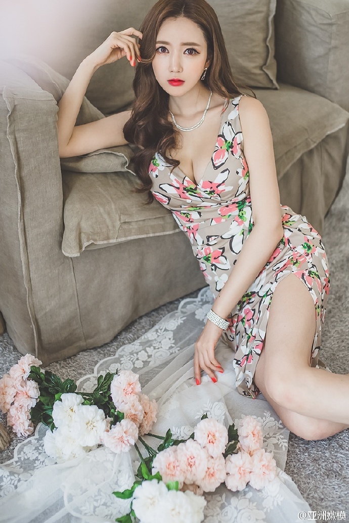 极品美女透视装诱惑图片图片