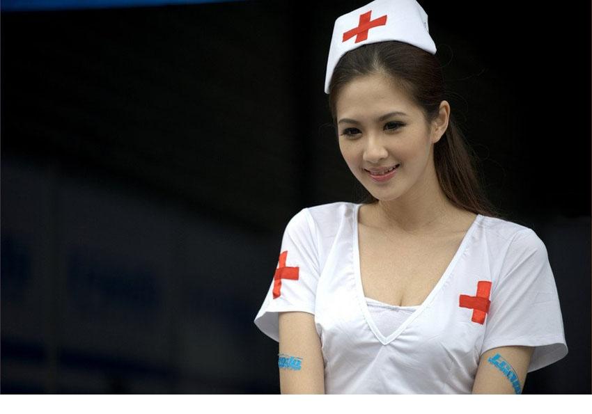高清陕西省延安美女F杯潘春春蕾丝裙呼之欲出图片