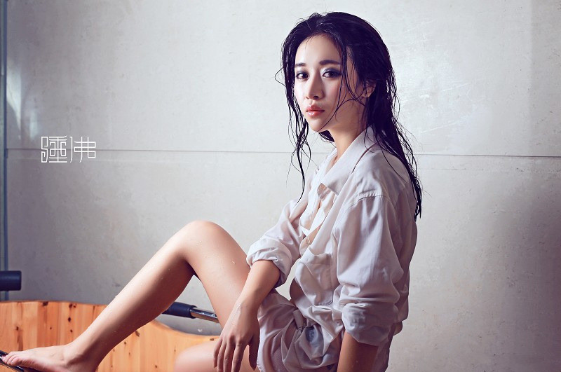平面模特女演员网红王瑞儿大胆锥子脸美女自拍照图片 平面模特女演员网红王瑞儿大胆锥子脸美女自拍照图片