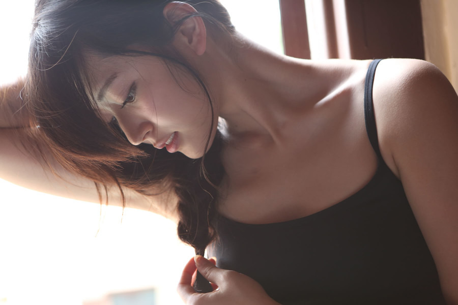 难得一见的日本极品清纯美女家中妩媚迷人大胆艺术铃木爱理写真图片(一)图片 难得一见的日本极品清纯美女家中妩媚迷人大胆艺术铃木爱理写真图片(一)图片
