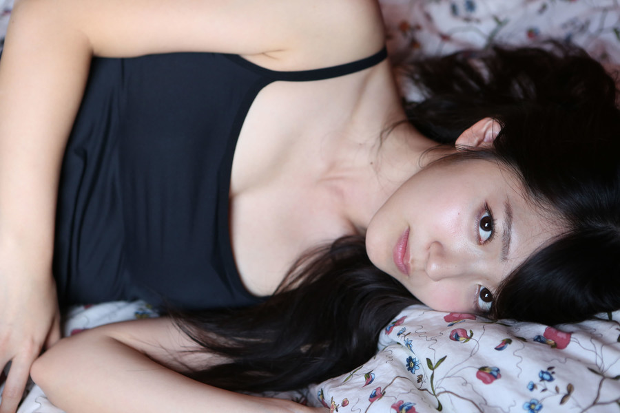 难得一见的日本极品清纯美女家中妩媚迷人大胆艺术铃木爱理写真图片(一)图片 难得一见的日本极品清纯美女家中妩媚迷人大胆艺术铃木爱理写真图片(一)图片