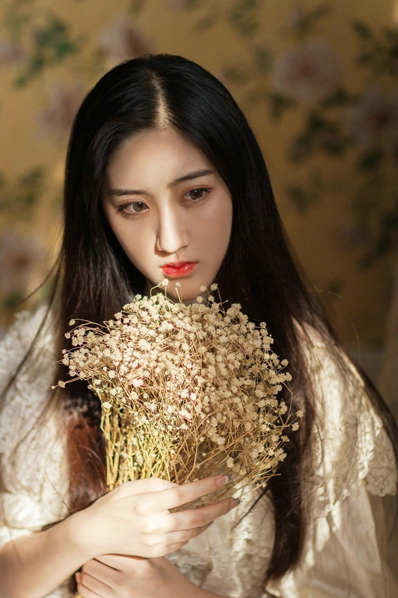 露乳图片