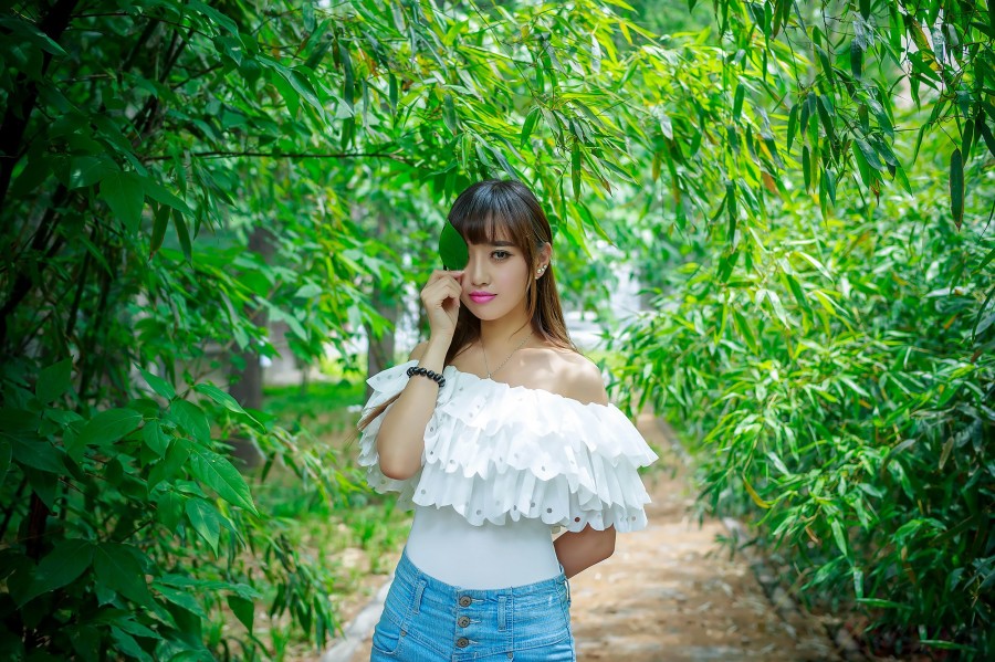 极品清纯养眼美女修长美腿极致喷血诱惑高清户外街拍艺术图集(一)图片