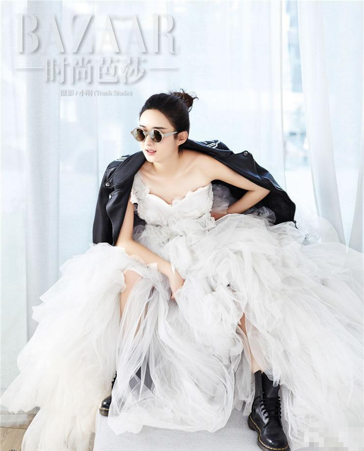 赵丽颖图片赵丽颖时尚靓丽写真图片 低胸礼服展白皙肌肤图片