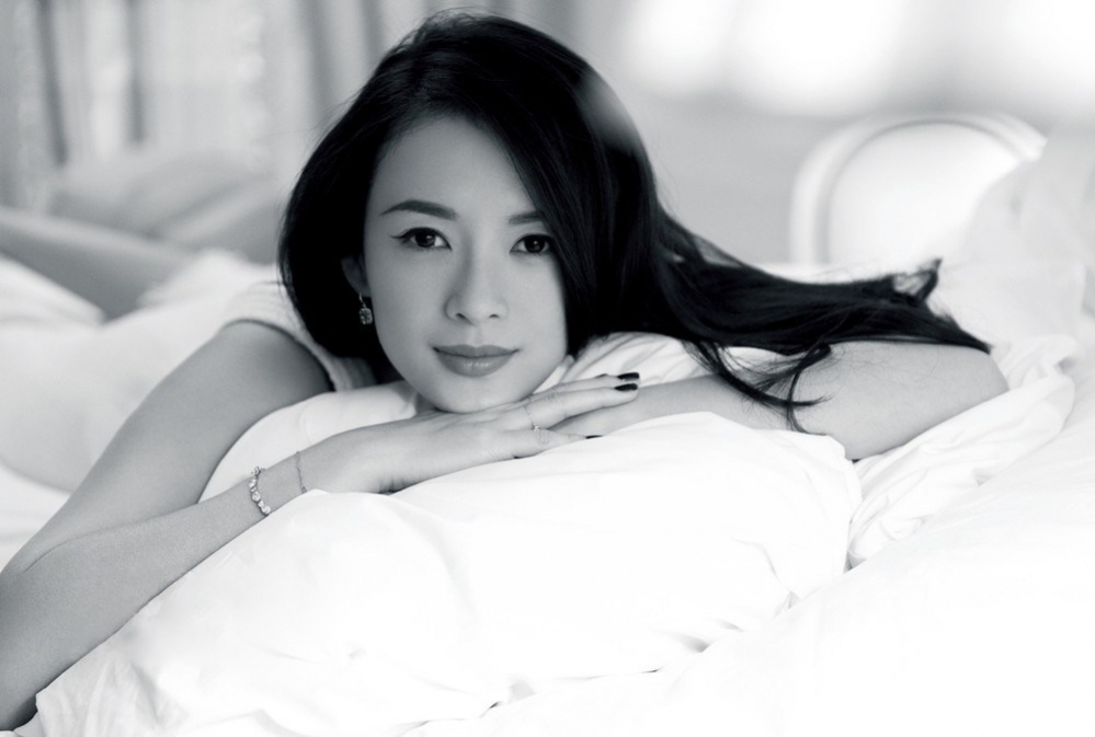 章子怡图片章子怡最新时尚封面图片 恋情甜美人比花娇图片