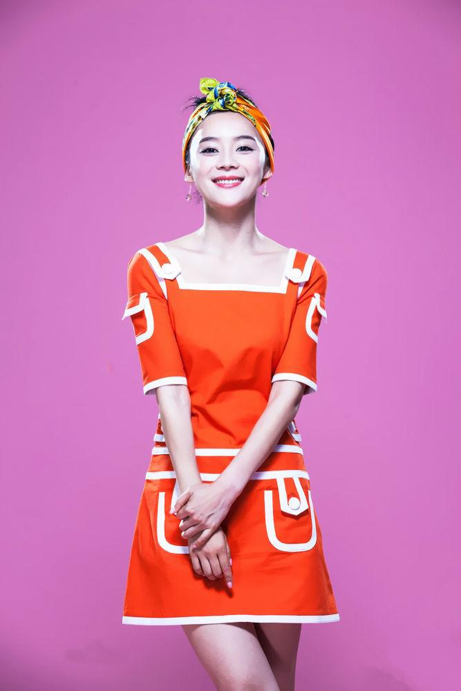 王的女人曝陈乔恩袁姗姗共浴照图片图片