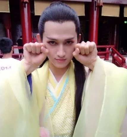 电视剧花千骨杀阡陌演员马克本人照自拍照和TY截图图片