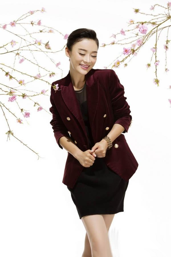 王的女人曝陈乔恩袁姗姗共浴照图片图片