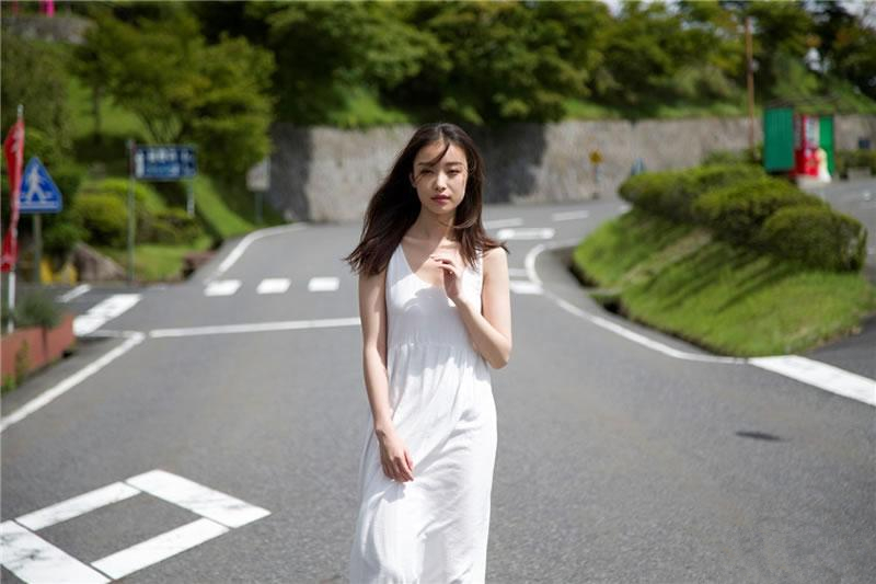 倪妮2014日本发现之旅 安静文艺女神范倪妮图片图片