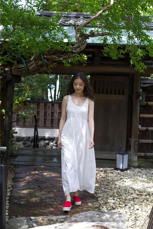 倪妮2014日本发现之旅 安静文艺女神范倪妮图片图片