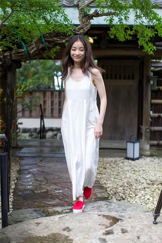 倪妮2014日本发现之旅 安静文艺女神范倪妮图片图片