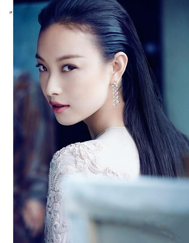 倪妮登《vogue》新娘特刊 笑容甜美优雅迷人图片