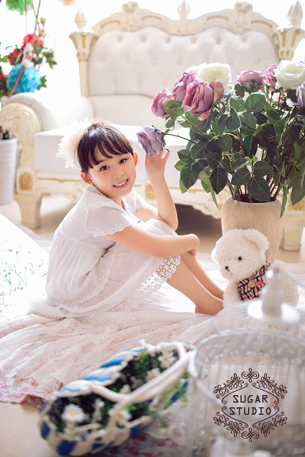 水原希子韩国时尚杂志封面 变身淡雅的春天少女图片