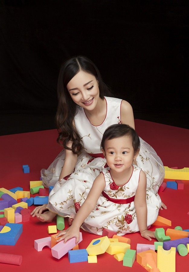 李小璐绝美靓丽写真惹火撩人图片