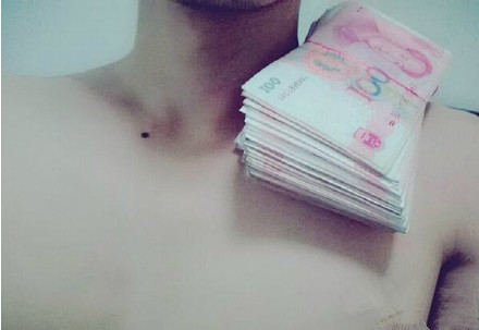 罗晋釜山电影节帅气西装写真图片