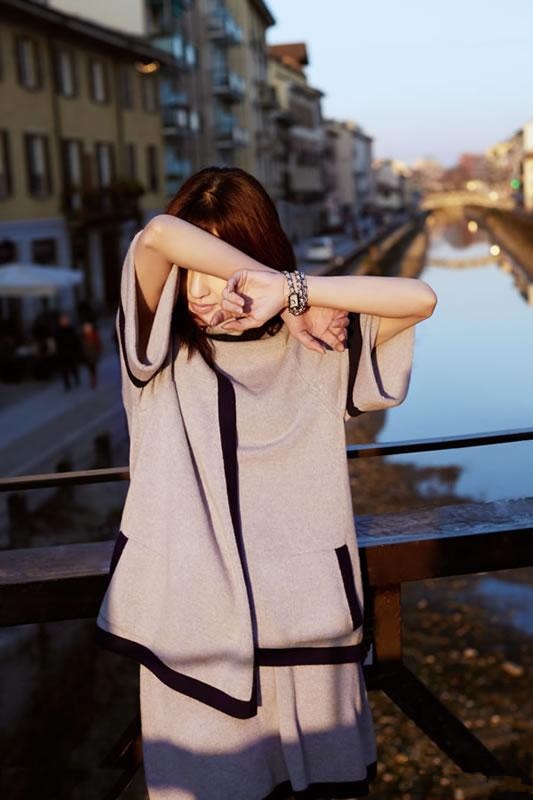 素颜女神王丽坤春意写真图片 回眸一笑百媚生图片