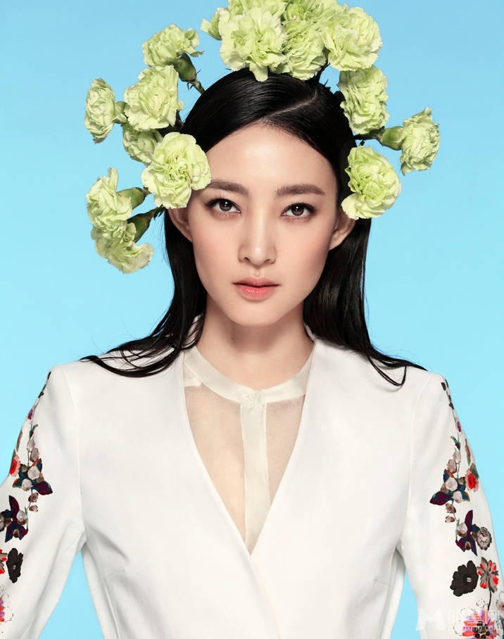 王丽坤性感干练活动写真图片图片
