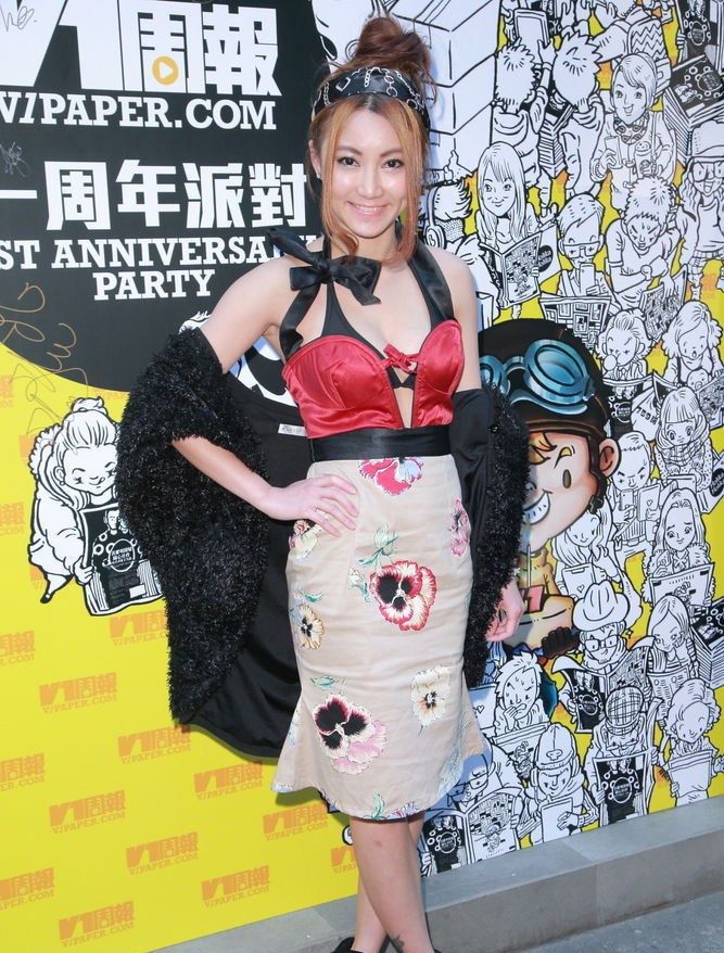 陈冠希现身夜店捞金 相貌变残成翻版赵本山 陈冠希沧桑图片收集图片