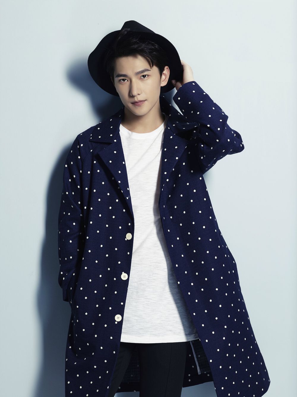 中国内地安徽合肥影视男演员杨洋icon写真图大全杨洋150909生日写真图图片