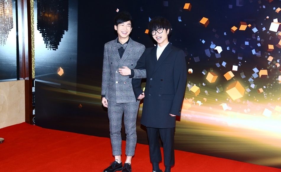 华晨宇极限挑战公益演唱会写真图片图片