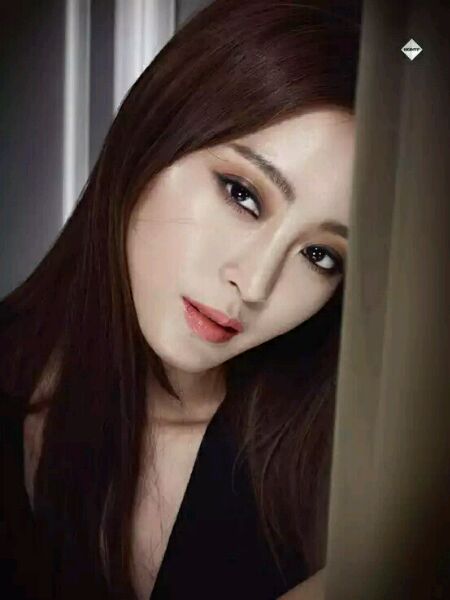 高清韩国美女韩艺瑟写真洋溢初春暖意尽显浪漫迷人图片